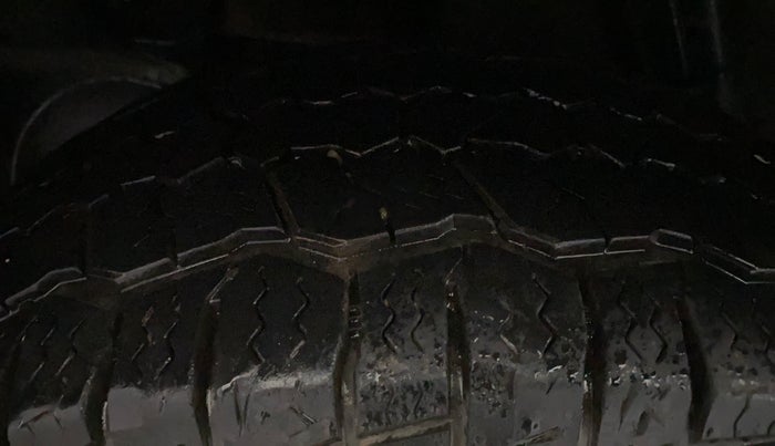 2017 Nissan Terrano XV D PREMIUM AMT, Diesel, Automatic, 74,328 km, Right Rear Tyre Tread