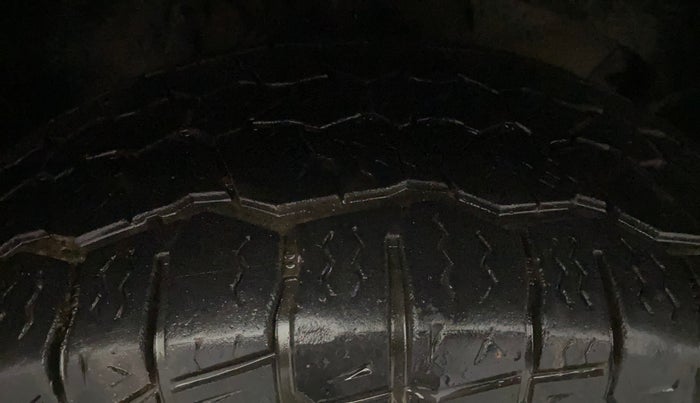 2017 Nissan Terrano XV D PREMIUM AMT, Diesel, Automatic, 74,328 km, Right Front Tyre Tread