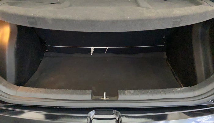 2017 Hyundai i20 Active 1.2 S, Petrol, Manual, 70,157 km, Boot Inside