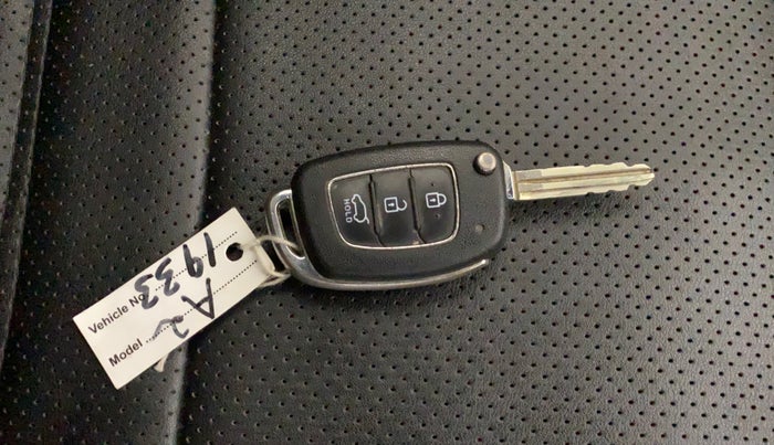 2017 Hyundai i20 Active 1.2 S, Petrol, Manual, 70,157 km, Key Close Up