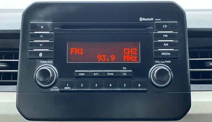 2017 Maruti IGNIS DELTA 1.2 K12, Petrol, Manual, 12,129 km, Infotainment System