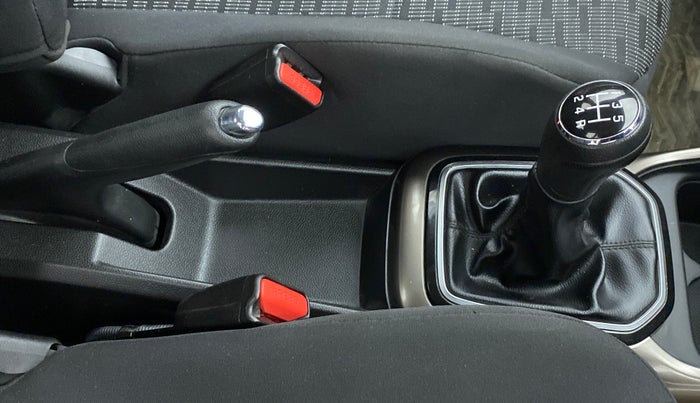 2017 Maruti IGNIS DELTA 1.2 K12, Petrol, Manual, 12,129 km, Gear Lever
