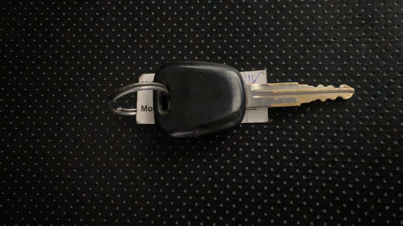 2017 Maruti Alto K10 LXI, Petrol, Manual, 49,998 km, Key Close Up