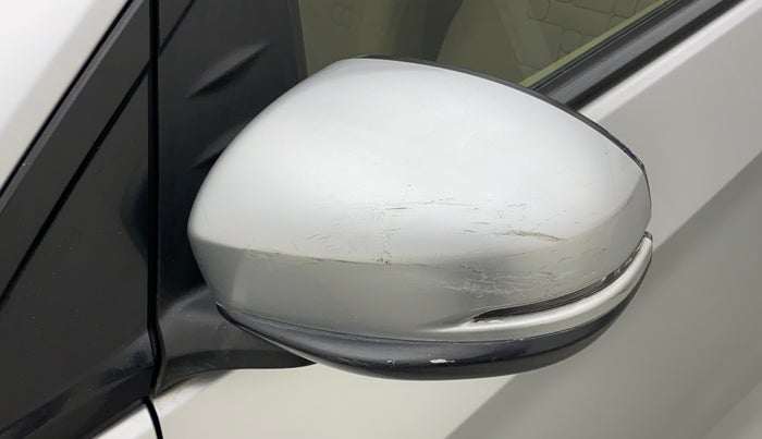 2016 Honda Amaze 1.2 SX MT I VTEC, CNG, Manual, 84,936 km, Left rear-view mirror - Minor scratches