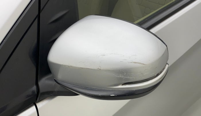 2016 Honda Amaze 1.2 SX MT I VTEC, CNG, Manual, 84,936 km, Left rear-view mirror - Minor folding noise
