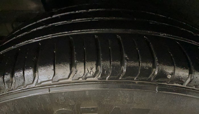 2021 Hyundai VENUE SX 1.0 TURBO, Petrol, Manual, 21,088 km, Right Rear Tyre Tread