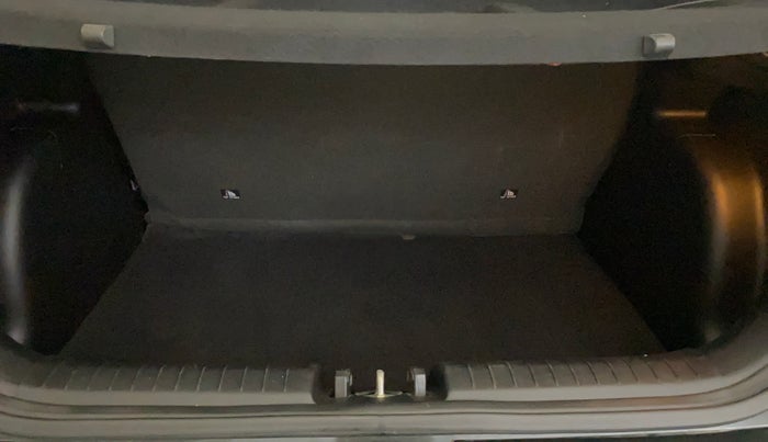 2021 Hyundai VENUE SX 1.0 TURBO, Petrol, Manual, 21,088 km, Boot Inside