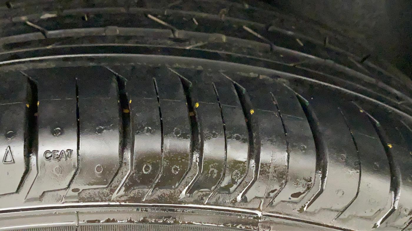 2022 Volkswagen VIRTUS GT PLUS TSI 1.5 EVO DSG, Petrol, Automatic, 2,617 km, Left Rear Tyre Tread