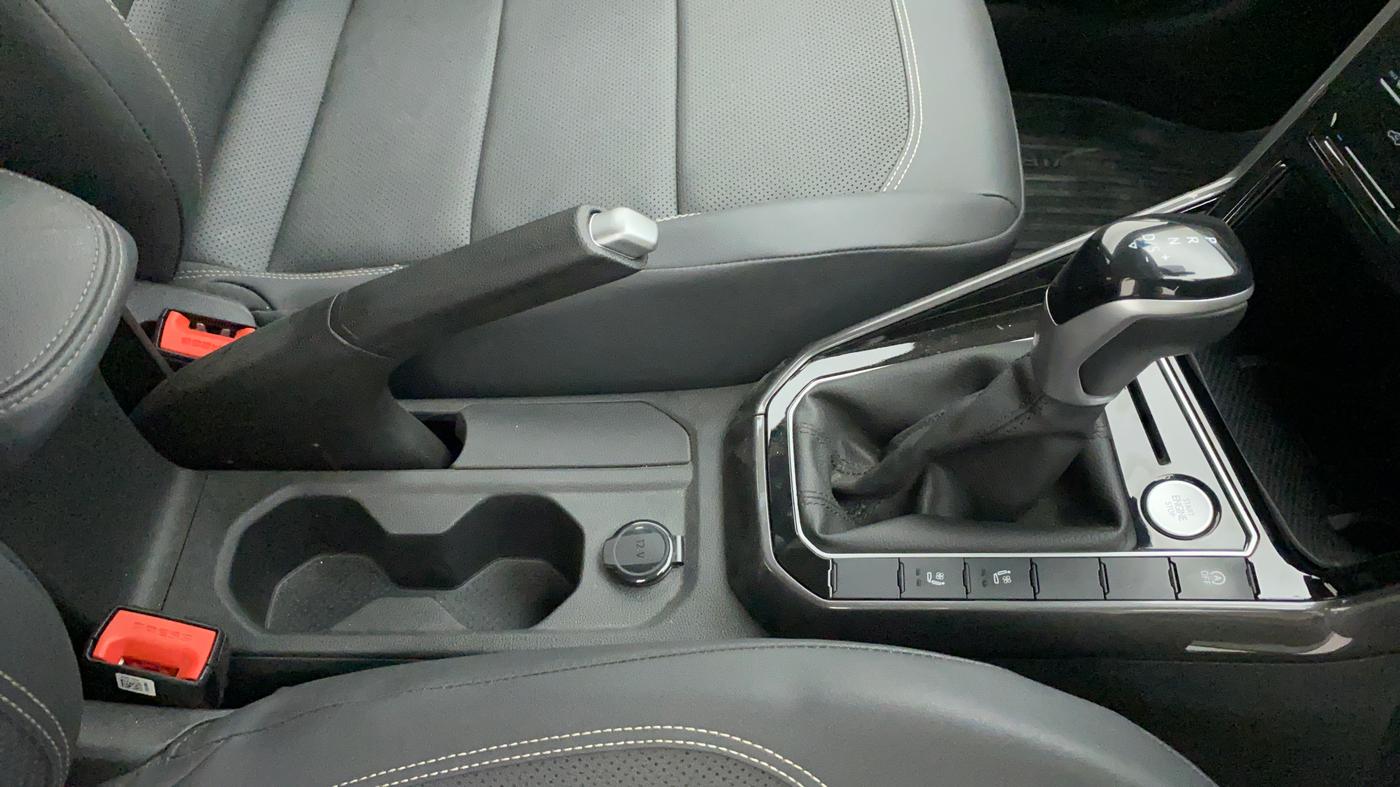 2022 Volkswagen VIRTUS GT PLUS TSI 1.5 EVO DSG, Petrol, Automatic, 2,617 km, Gear Lever