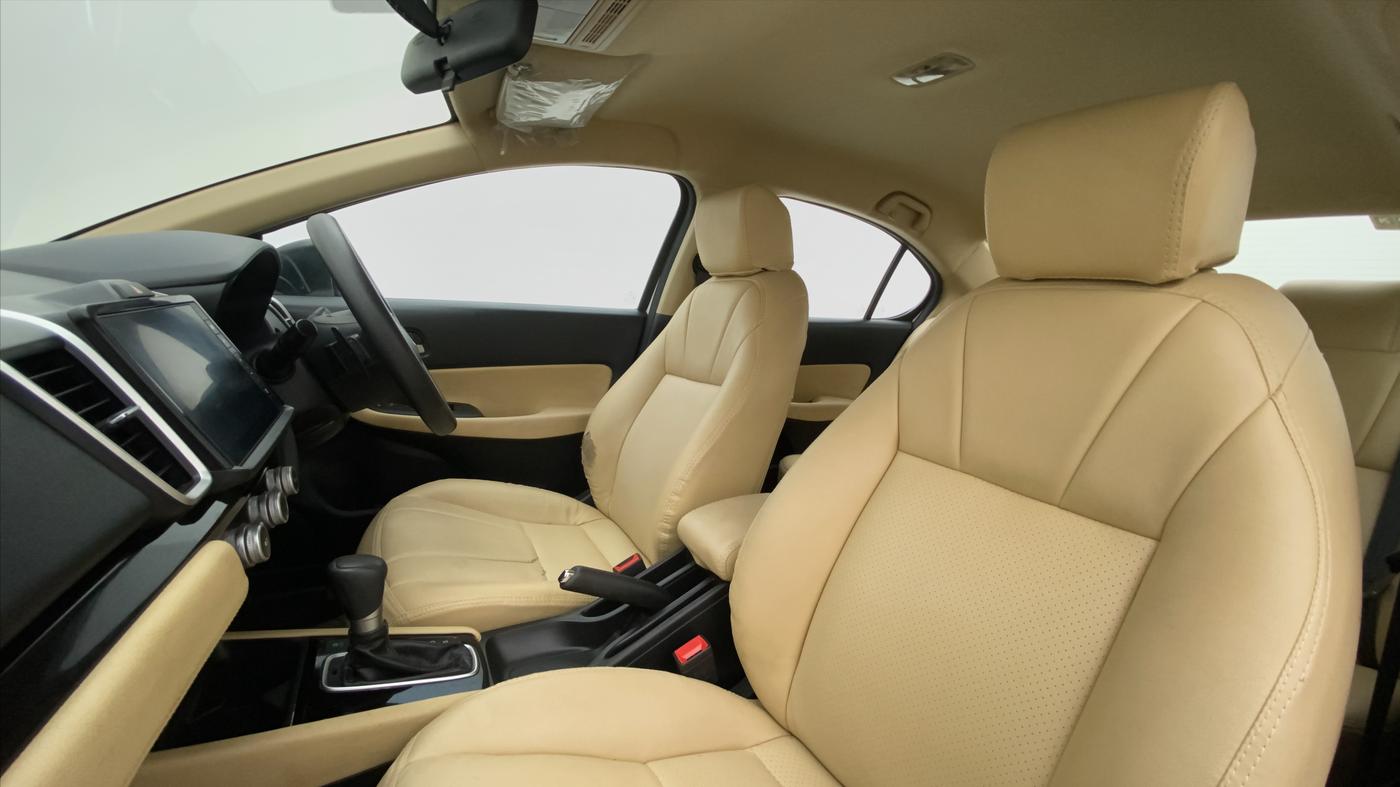 2021 Honda City 1.5L I-VTE V CVT, Petrol, Automatic, 59,792 km, Right Side Front Door Cabin