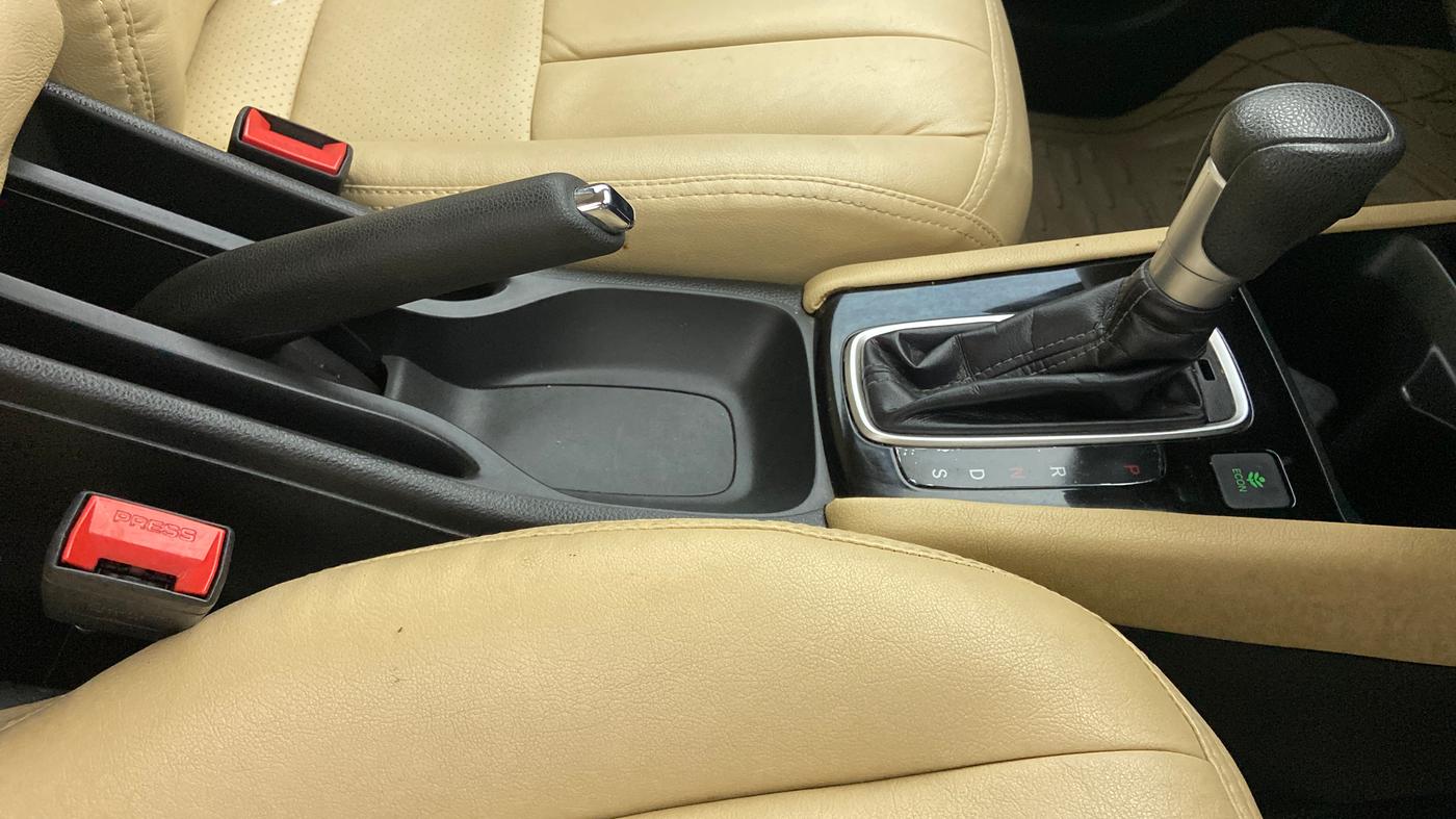 2021 Honda City 1.5L I-VTE V CVT, Petrol, Automatic, 59,792 km, Gear Lever