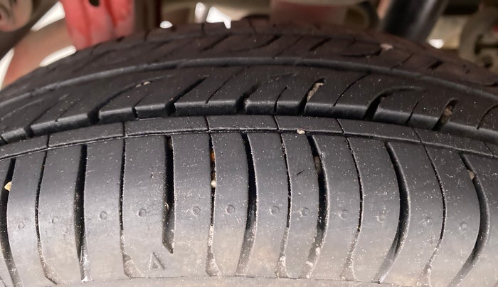 2013 Maruti Alto 800 LXI, Petrol, Manual, 73,282 km, Right Rear Tyre Tread