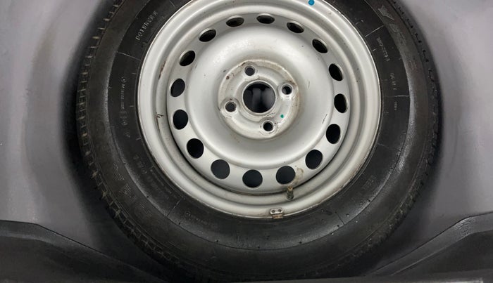 2015 Maruti Swift LXI (O), Petrol, Manual, 25,364 km, Spare Tyre