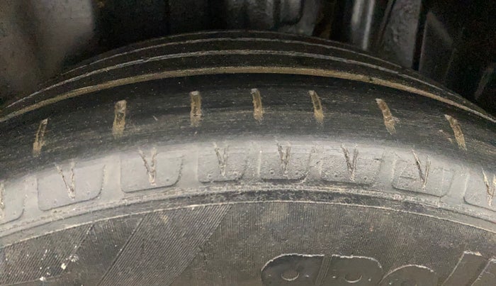 2022 Maruti Vitara Brezza ZXI PLUS, Petrol, Manual, 94,248 km, Left Rear Tyre Tread