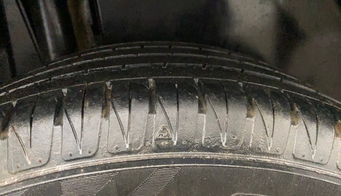 2022 Maruti Vitara Brezza ZXI PLUS, Petrol, Manual, 94,248 km, Right Rear Tyre Tread