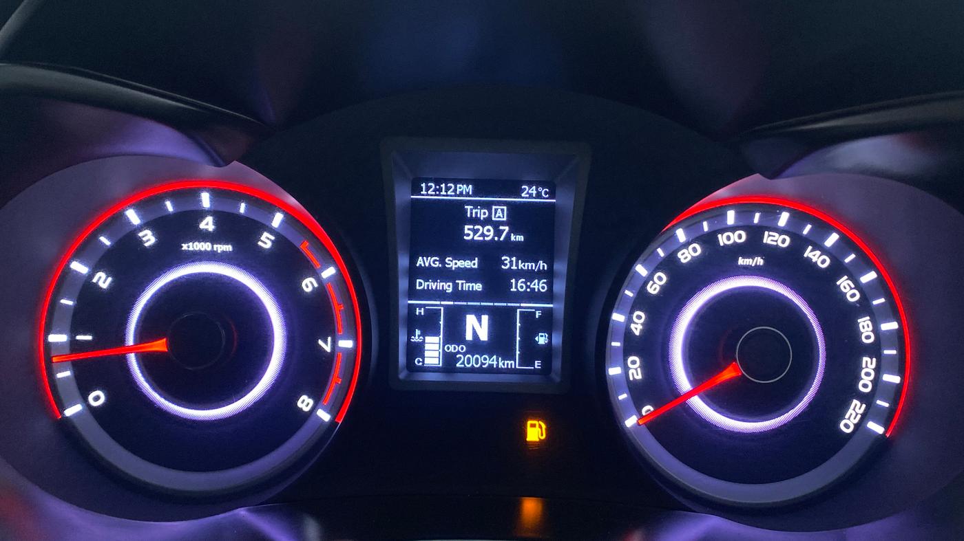 2022 Mahindra XUV300 W8 (O) AT, Petrol, Automatic, 20,094 km, Odometer Image