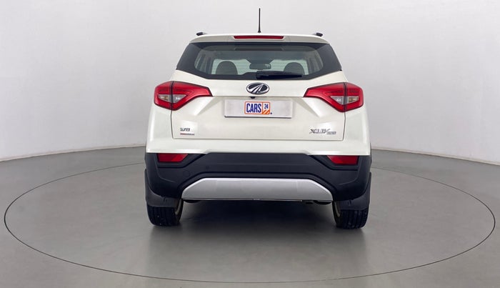 2022 Mahindra XUV300 W8 (O) AT, Petrol, Automatic, 20,094 km, Back/Rear