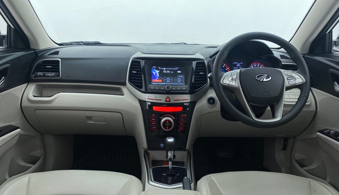 2022 Mahindra XUV300 W8 (O) AT, Petrol, Automatic, 20,094 km, Dashboard