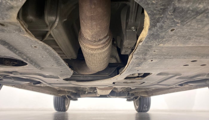 2022 Mahindra XUV300 W8 (O) AT, Petrol, Automatic, 20,094 km, Front Underbody