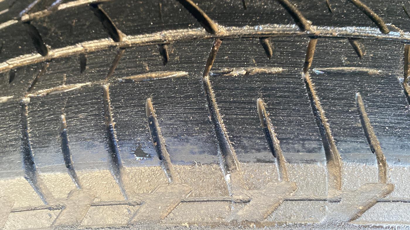2016 Mahindra XUV500 W6, Diesel, Manual, 98,528 km, Right Rear Tyre Tread