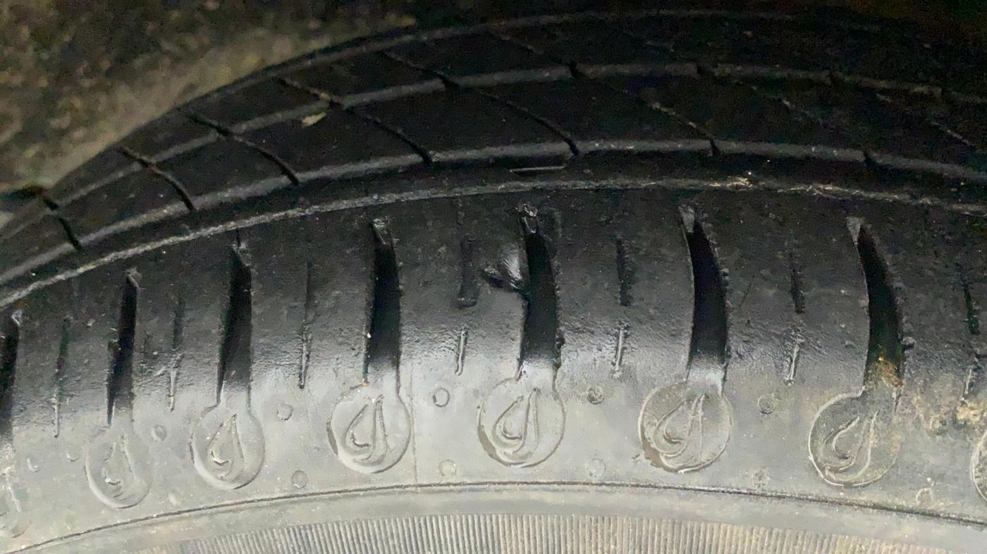 2021 Tata Tiago XE PETROL, Petrol, Manual, 26,368 km, Right Front Tyre Tread