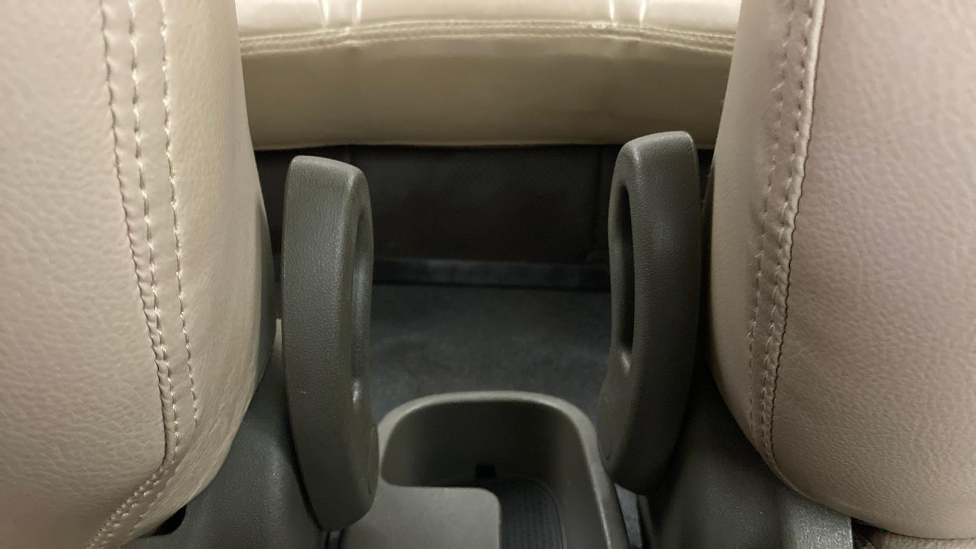 2016 Hyundai i10 MAGNA 1.1 IRDE2, Petrol, Manual, 13,851 km, Driver Side Adjustment Panel