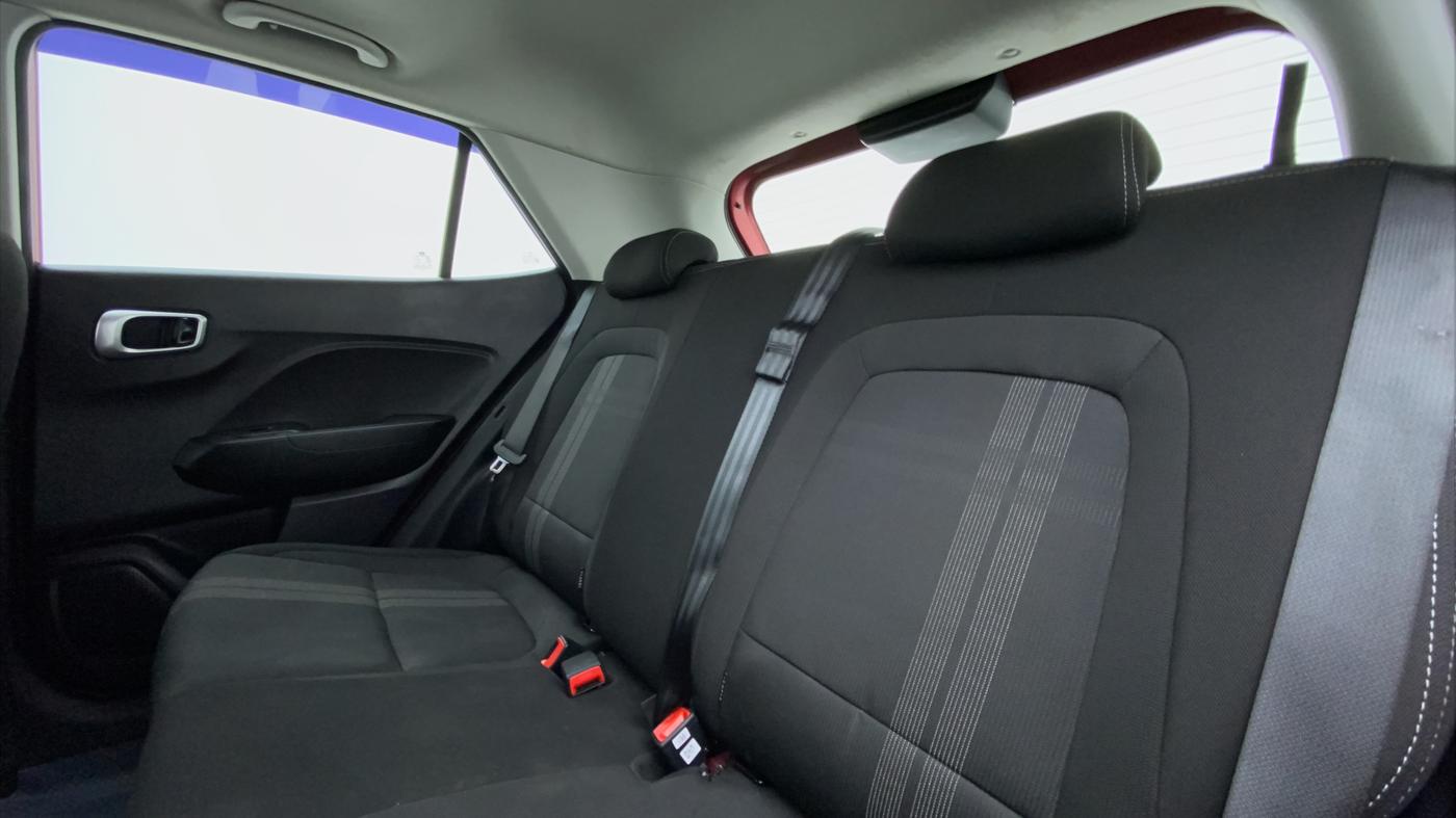 2020 Hyundai VENUE 1.0 TURBO GDI SX+ AT, Petrol, Automatic, 18,573 km, Right Side Rear Door Cabin