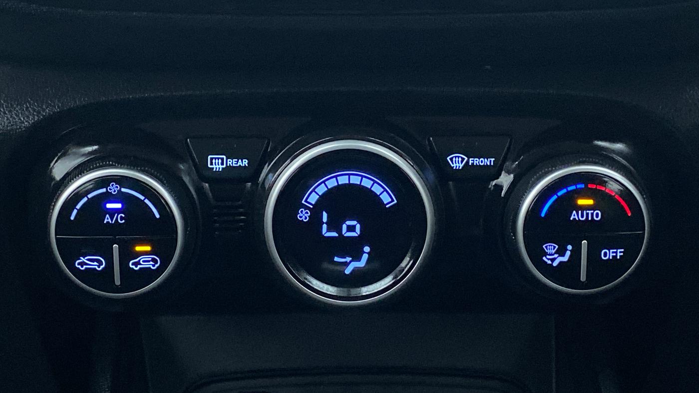 2020 Hyundai VENUE 1.0 TURBO GDI SX+ AT, Petrol, Automatic, 18,573 km, Automatic Climate Control