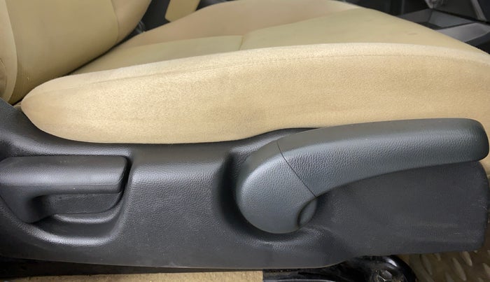 2014 Honda City SV MT PETROL, Petrol, Manual, 20,923 km, Driver Side Adjustment Panel