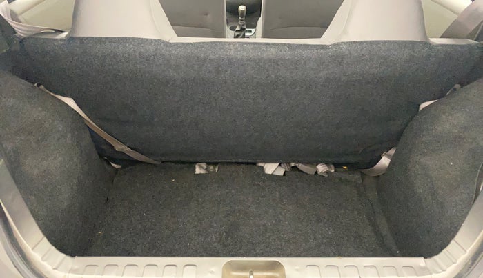 2016 Datsun Redi Go S, Petrol, Manual, 34,007 km, Boot Inside