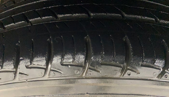 2014 Hyundai Xcent S (O) 1.2, Petrol, Manual, 64,015 km, Right Rear Tyre Tread