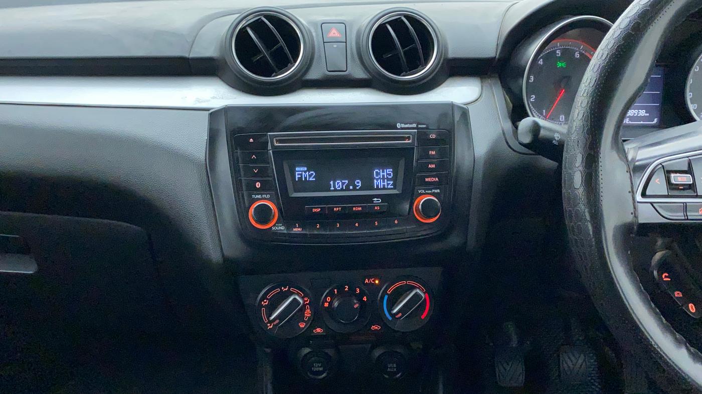 2020 Maruti Swift VXI, Petrol, Manual, 38,938 km, Air Conditioner