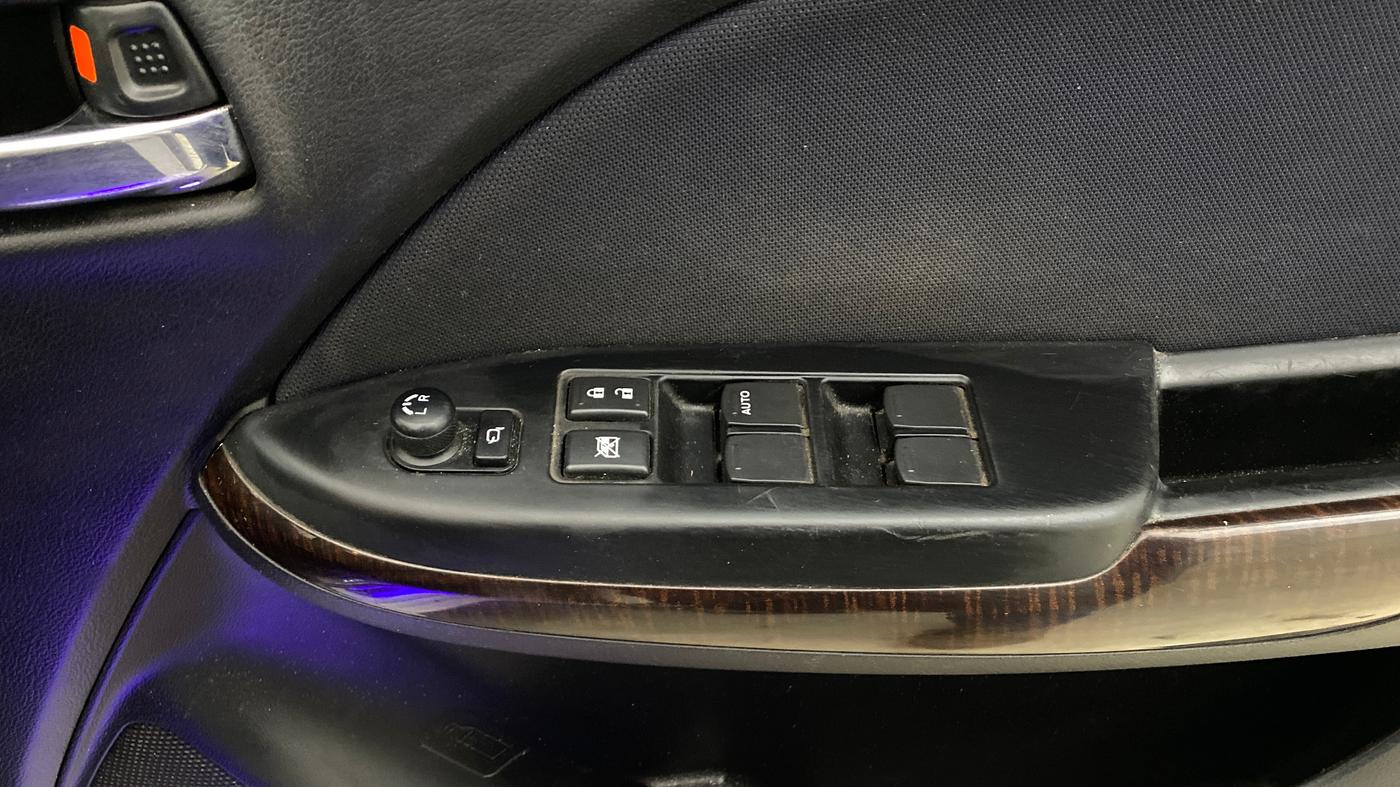 2021 Maruti Baleno ZETA CVT PETROL 1.2, Petrol, Automatic, 1,04,580 km, Driver Side Door Panels Control
