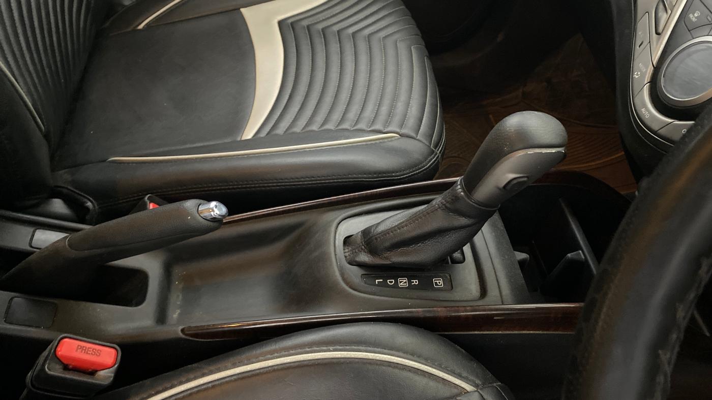 2021 Maruti Baleno ZETA CVT PETROL 1.2, Petrol, Automatic, 1,04,580 km, Gear Lever