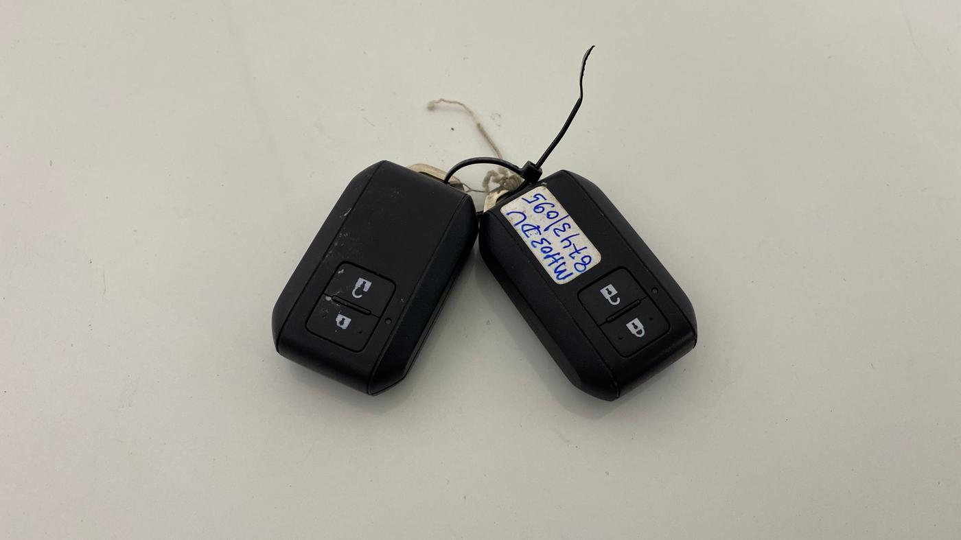 2021 Maruti Baleno ZETA CVT PETROL 1.2, Petrol, Automatic, 1,04,580 km, Key Close Up