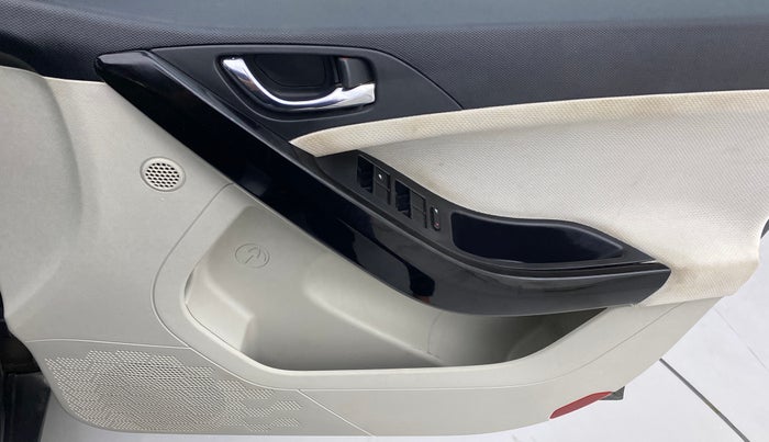 2021 Tata NEXON XZ PETROL, Petrol, Manual, 28,765 km, Driver Side Door Panels Control