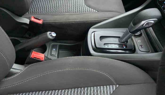 2021 Ford New Figo TITANIUM 1.2 PETROL AT, Petrol, Automatic, 16,997 km, Gear Lever