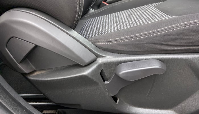 2021 Ford New Figo TITANIUM 1.2 PETROL AT, Petrol, Automatic, 16,997 km, Driver Side Adjustment Panel