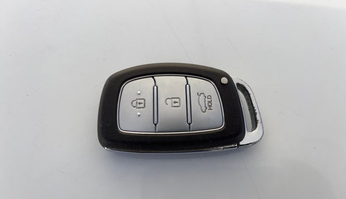 2019 Hyundai Grand i10 ASTA 1.2 KAPPA VTVT, Petrol, Manual, 1,04,358 km, Key Close Up