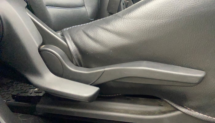 2019 Maruti Swift ZXI AMT, Petrol, Automatic, 40,115 km, Driver Side Adjustment Panel