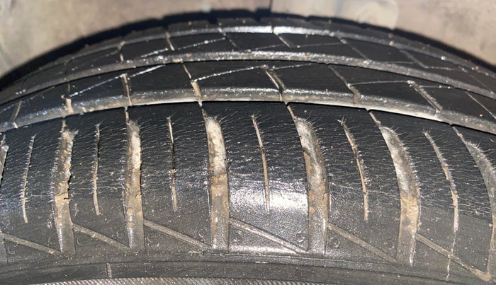 2019 Maruti Celerio ZXI, Petrol, Manual, 43,824 km, Left Front Tyre Tread