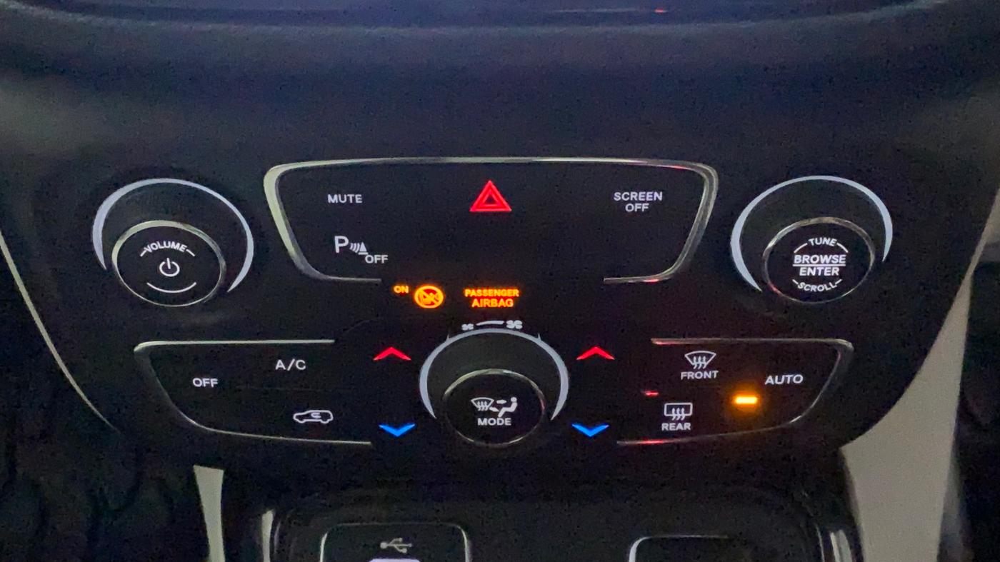 2019 Jeep Compass LIMITED PLUS PETROL AT, Petrol, Automatic, 37,803 km, Automatic Climate Control