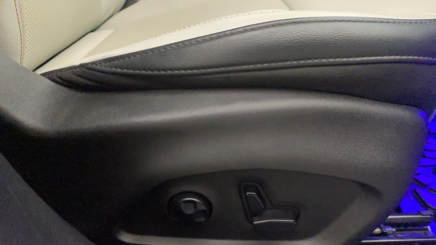 2019 Jeep Compass LIMITED PLUS PETROL AT, Petrol, Automatic, 37,803 km, Driver Side Adjustment Panel