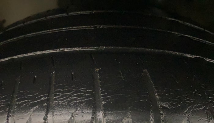 2018 Hyundai Verna 1.6 VTVT SX O, Petrol, Manual, 59,644 km, Left Front Tyre Tread