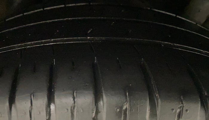 2018 Hyundai Verna 1.6 VTVT SX O, Petrol, Manual, 59,644 km, Left Rear Tyre Tread