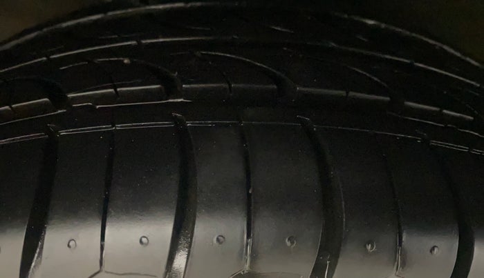 2018 Hyundai Verna 1.6 VTVT SX O, Petrol, Manual, 59,644 km, Right Rear Tyre Tread