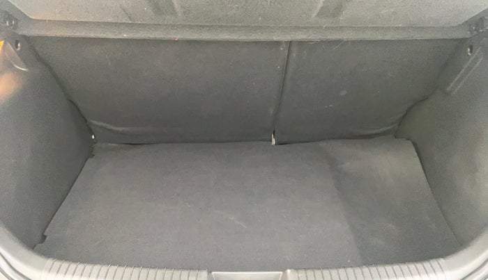 2012 Hyundai i20 SPORTZ 1.4 CRDI, Diesel, Manual, 63,414 km, Boot Inside