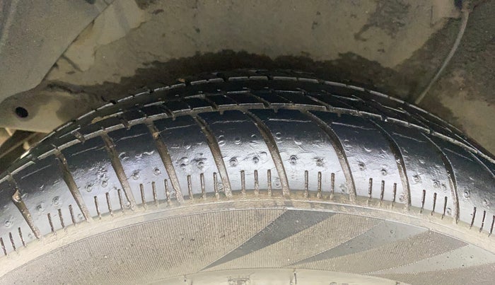 2012 Hyundai i20 SPORTZ 1.4 CRDI, Diesel, Manual, 63,414 km, Right Rear Tyre Tread