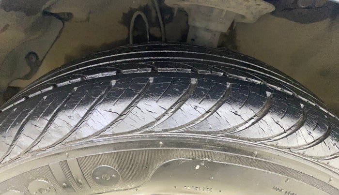 2012 Hyundai i20 SPORTZ 1.4 CRDI, Diesel, Manual, 63,414 km, Left Front Tyre Tread