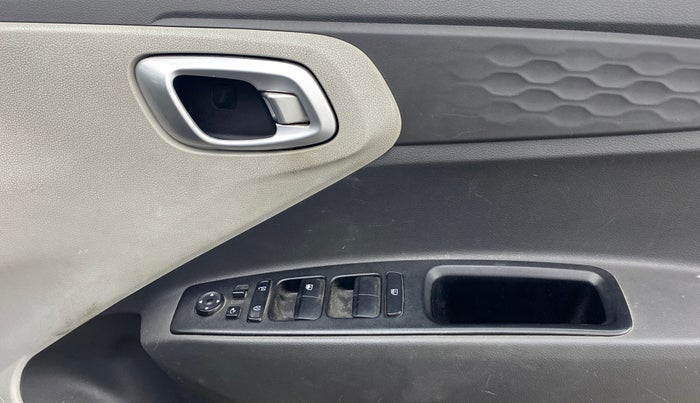 2022 Hyundai GRAND I10 NIOS SPORTZ 1.2 KAPPA VTVT CNG, CNG, Manual, 38,397 km, Driver Side Door Panels Control